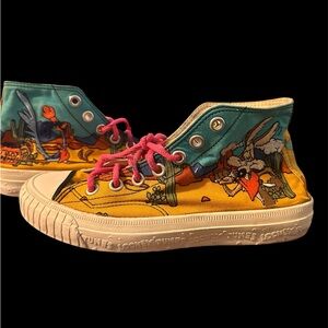 Vintage Keds 1994 looney tunes shoes